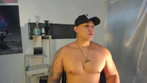 coltonmassif_ online show from December 6, 6:37 am