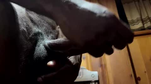 Snapshot of columbusohio614 chatting on December 19, 5:40 am Heavyd614 online show from December 19, 5:40 am