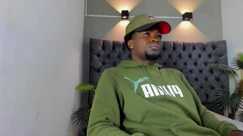 COMPTON online show from November 18, 3:34 am