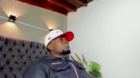 COMPTON online show from December 2, 3:45 am