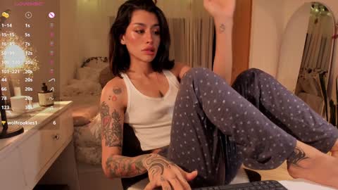 connie    online show from December 3, 9:55 am