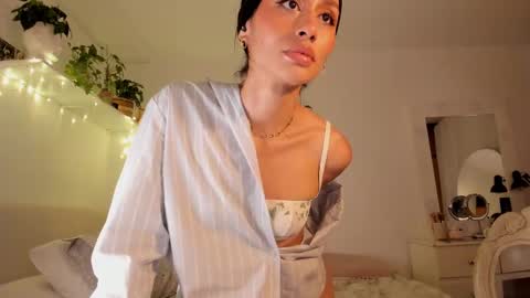 connie    online show from February 9, 4:18 pm