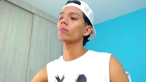 Connor online show from October 3, 4:09 am