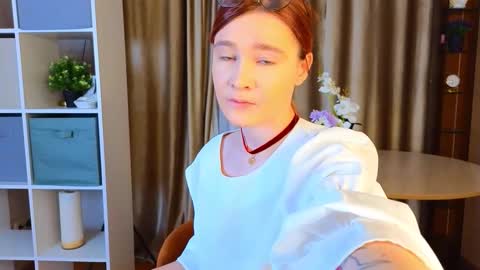 Snapshot of consuelaawkward chatting on November 13, 3:16 am consuelaawkward online show from November 13, 3:16 am