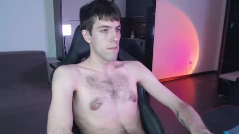 Snapshot of cookies_boys chatting on January 7, 8:42 pm cookies_boys online show from January 7, 8:42 pm