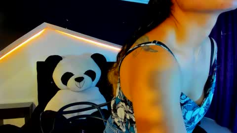 Coral  online show from February 3, 12:03 pm