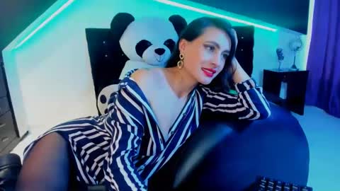 Coral  online show from February 21, 4:16 pm