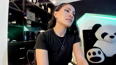 Coral  online show from February 25, 3:38 pm