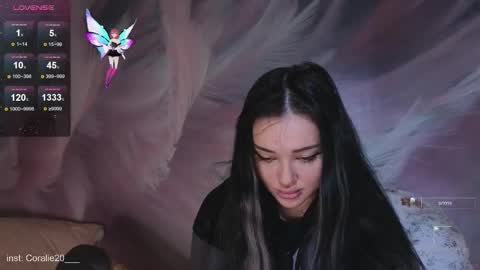 Snapshot of coralie20 chatting on November 10, 7:40 am coralie20 online show from November 10, 7:40 am