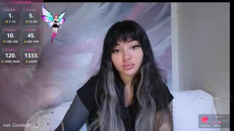 Snapshot of coralie20 chatting on November 25, 9:53 am coralie20 online show from November 25, 9:53 am