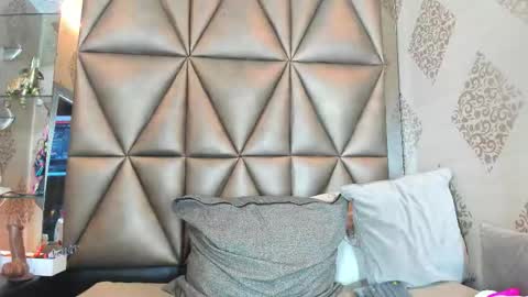 Cori  online show from October 9, 11:52 am