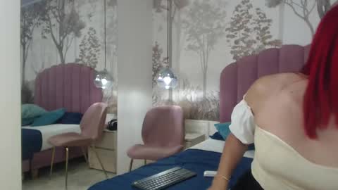 corineray online show from September 12, 8:42 pm