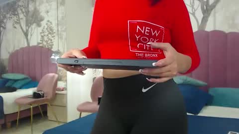 corineray online show from October 23, 1:43 pm