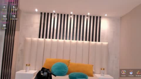 Corinne Russo online show from December 22, 9:31 pm