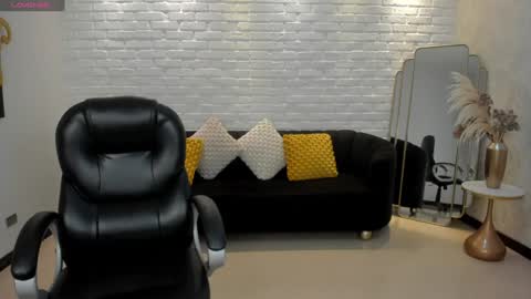 Corinne Russo online show from January 13, 5:12 am