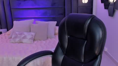 Corinne Russo online show from February 5, 9:36 am