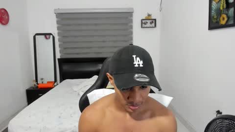 Ethan  online show from November 26, 11:39 pm