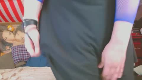 Snapshot of cosmicjones88 chatting on September 13, 8:36 am cosmicjones88 online show from September 13, 8:36 am