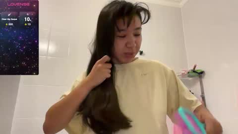 Lina online show from November 2, 7:55 am