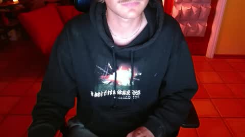 Snapshot of couldbesleeping chatting on November 26, 6:25 am couldbe online show from November 26, 6:25 am