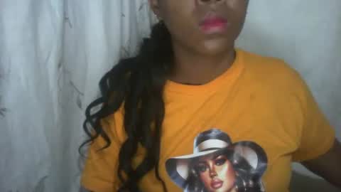 couleur_vanille online show from November 3, 1:19 am