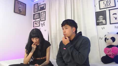 Snapshot of coupsextop chatting on December 22, 5:12 am Juli and Liam online show from December 22, 5:12 am