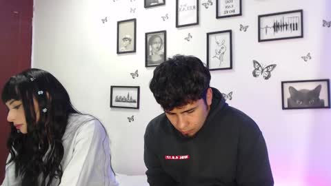 Snapshot of coupsextop chatting on January 7, 8:03 am Juli and Liam online show from January 7, 8:03 am