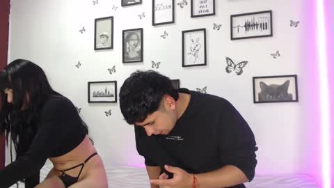 Snapshot of coupsextop chatting on January 18, 4:59 am Juli and Liam online show from January 18, 4:59 am