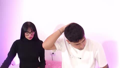 Snapshot of coupsextop chatting on October 6, 4:21 am Juli and Liam online show from October 6, 4:21 am