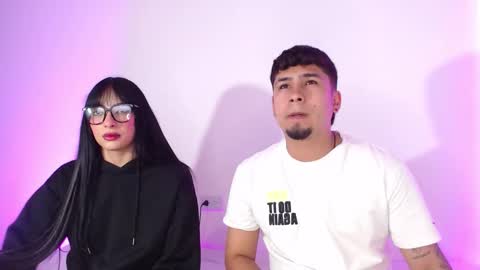 Snapshot of coupsextop chatting on November 15, 4:43 am Juli and Liam online show from November 15, 4:43 am