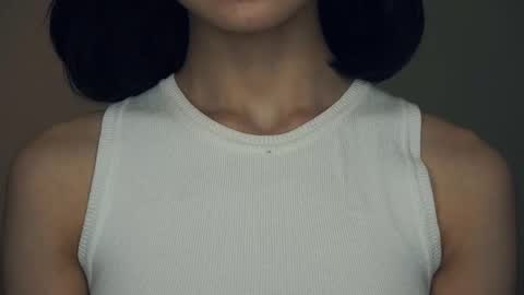 Yui online show from February 18, 1:33 pm