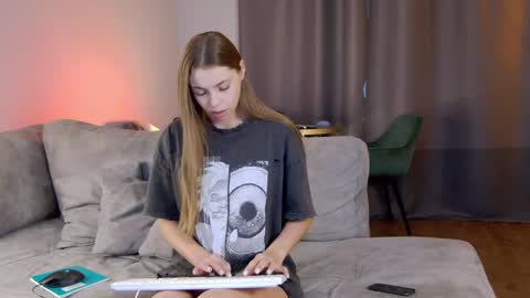 CoverM online show from March 12, 7:13 am