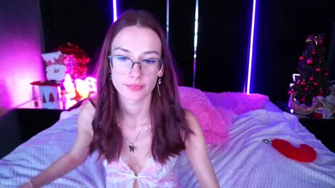 cozymell online show from January 1, 7:20 am