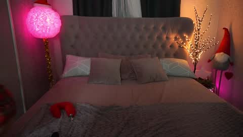 cozymell online show from January 13, 2:00 pm