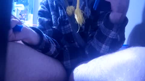 Snapshot of crackback_kyd chatting on December 1, 5:24 pm crackback_kyd online show from December 1, 5:24 pm