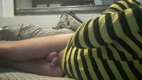 Snapshot of crapaud75018 chatting on December 10, 2:17 pm crapaud75018 online show from December 10, 2:17 pm