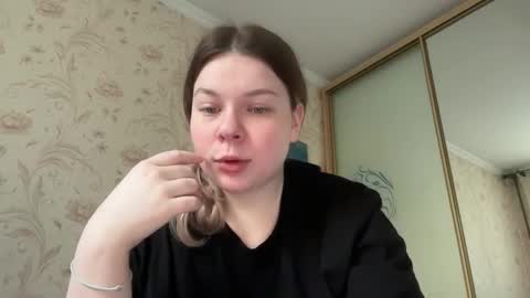 Elise online show from September 21, 8:05 am