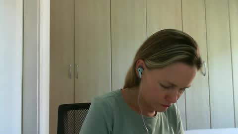 Anny online show from February 17, 10:51 am