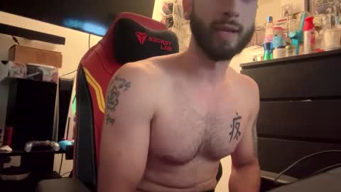 Snapshot of crazydill28 chatting on September 21, 4:30 pm crazydill28 online show from September 21, 4:30 pm