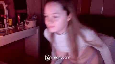 Camille online show from December 11, 3:15 pm