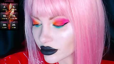 Roxy online show from December 5, 3:17 pm