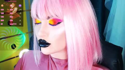 Roxy online show from September 18, 2:41 pm