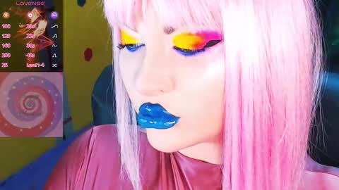 Roxy online show from October 19, 3:23 pm