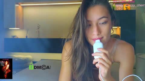 crazzy cherry online show from September 9, 10:48 am