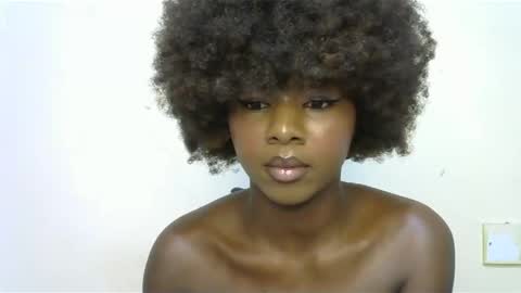 queen online show from January 18, 9:02 pm