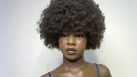 queen online show from March 4, 9:32 pm