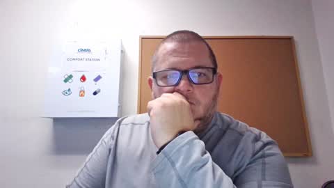 The hopeless romantic online show from December 15, 1:46 am