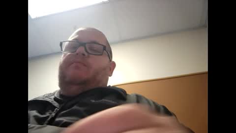 The hopeless romantic online show from January 3, 8:22 pm