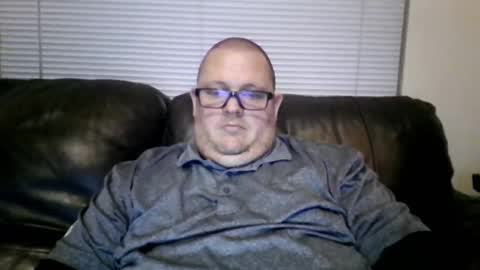 The hopeless romantic online show from February 19, 8:33 am