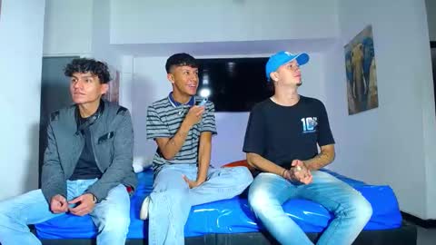 crismens online show from September 12, 5:57 pm